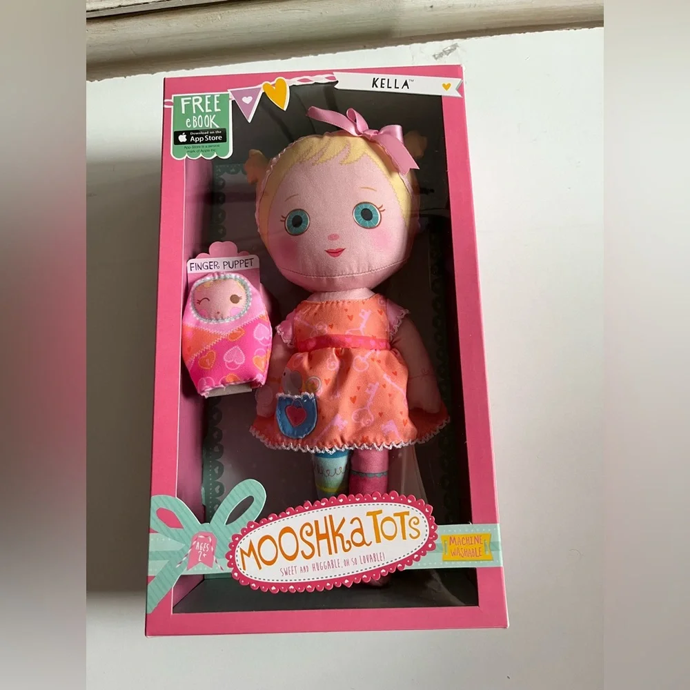 New Mooshka Tots Doll Kella With Finger Puppet soft fabric Machine washable rare